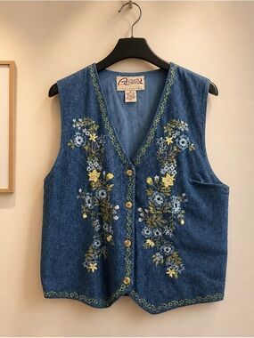 Vintage Embroidered Denim Blue Floral Button Vest